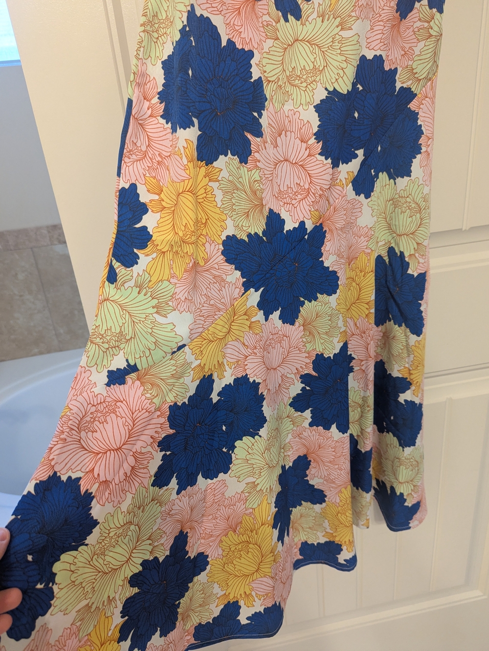 ASOS Floral Ruffle Sleeve Dress - Picture 3 of 5